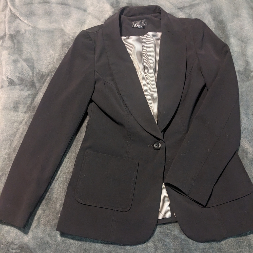 Women's size 2 AB Studio blazer black